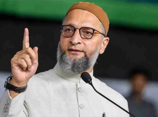 Politics heats up over Ram Mandir donation row: Asaduddin Owaisi launches a scathing attack on the government in Bijnor! He remarked&mdash;if a Muslim had been on the trust, they would have been killed in an encounter and a bulldozer would have been run over them.