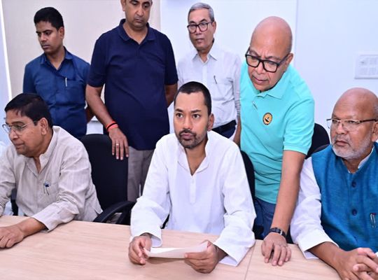 'Third eye' surveillance for Bihar's government hospitals: Doctors and nurses who remain absent will face consequences; live monitoring to be conducted from Patna.