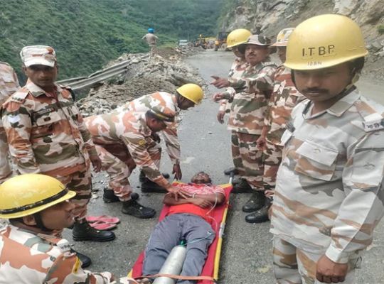  Uttarakhand: Major preparations to tackle monsoon challenges! State-wide mock drills held across all districts; CM Dhami closely monitored the situation.