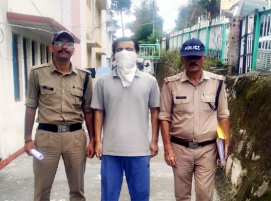 Breaking News: Major revelation of a ₹54 lakh embezzlement at Uttarakhand Gramin Bank! Account holders' funds siphoned off using forged signatures and fake withdrawal vouchers; the then-cashier has been arrested.