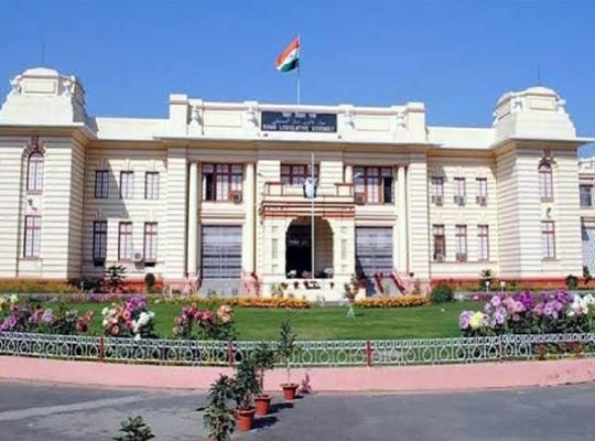 Political heat in Bihar: The monsoon session of the legislature begins on July 20; the opposition is set to corner the government over the 'Bharat Tiwari encounter' and the 'tender scam'.