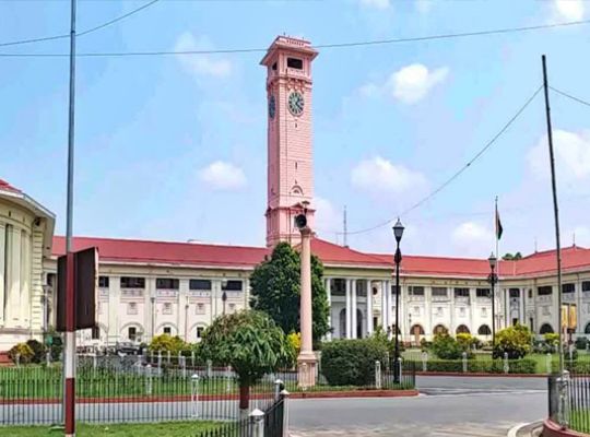 Major administrative reshuffle in Bihar: 21 top officials, including 10 IAS officers, transferred; 7 districts&mdash;including Muzaffarpur and Supaul&mdash;get new DDCs.