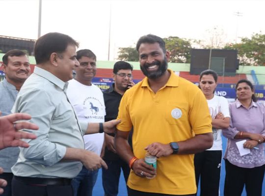 Heated clash in hockey: Coach Sudhir Golla hits back&mdash;Asunta Lakra's sexual harassment allegations are false; a political conspiracy is being hatched because he is an outsider.