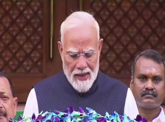 PM Modi's major statement ahead of the Parliament session: India is aboard the 'Reform Express', and there is no room for a storm where facts and logic prevail.