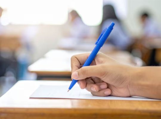 A paper leak at Uttarakhand Technical University has caused a stir! Question papers for two subjects reached students before the exam. The assistant professor who sent the questions to a WhatsApp group has been dismissed.
