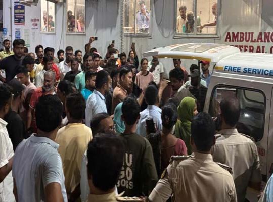 Brazen criminals in Bihar: Notorious Rakesh Yadav's brother riddled with bullets; panic grips the area.