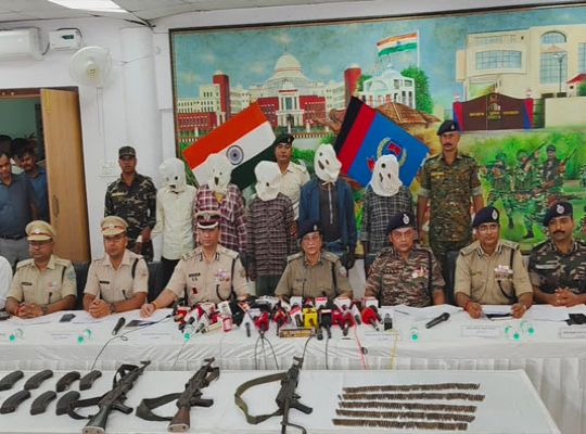 'Last Bastion' of Red Terror Demolished: Misir Besra, Carrying a ₹2.20 Crore Bounty, Arrested; Maoists' Largest Stronghold Crumbled in Operation 'Daura Pahar'
