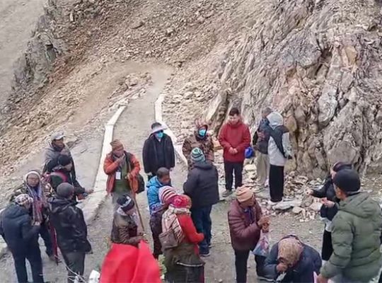 Uttarakhand: India-China border trade via Lipulekh Pass begins! The first Indian trade delegation has reached Taklakot; previously registered traders have been granted permission to enter.