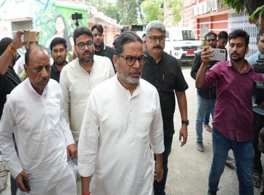 Bankipur By-election: Prashant Kishor launches a scathing attack on the police and administration, complains to the Election Commission about the Patna SSP; promises a major revelation tomorrow!