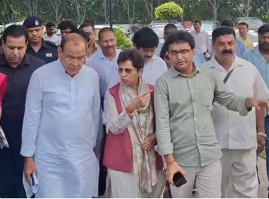 Preparations for Mallikarjun Kharge's Uttarakhand visit intensify! In-charge Kumari Selja arrives in Rudrapur and inspects the meeting venue.