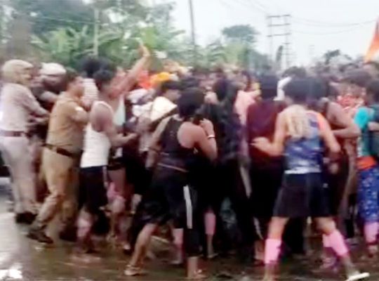 Uproar in Uttarakhand after *Gangajal* is rendered impure during the Kanwar Yatra; enraged Shiva devotees assault a young man.