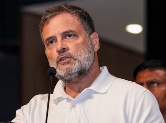 Big Breaking: Student protests intensify in Jharkhand! Clash with police during the Legislative Assembly gherao; Rahul Gandhi says peaceful protest is the students' right.