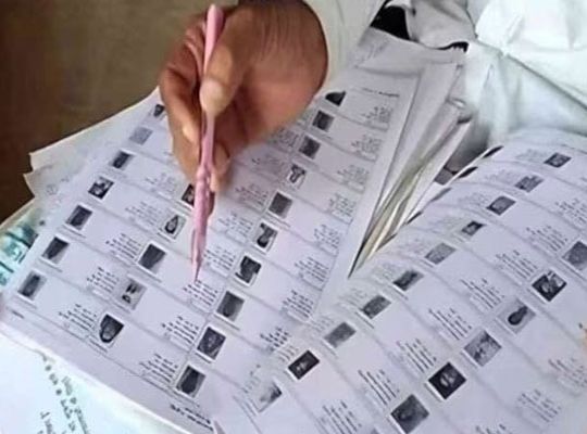 Uttarakhand: Strict monitoring of the disposal of claims and objections regarding the voter list; 9 supervisory officers deployed.