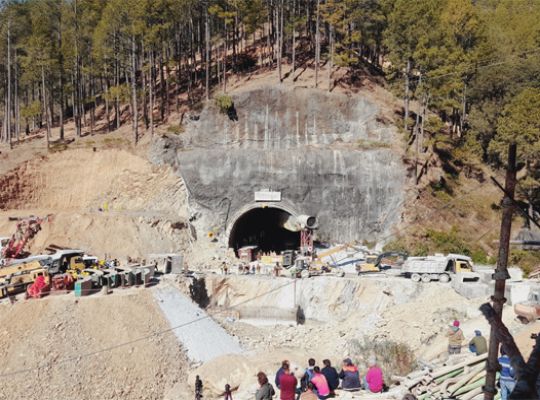 Uttarakhand: Debris falls again in Silkyara Tunnel! Concerns rise following a landslide 1.5 km inside from the Polgaon-Barkot end; construction company issues a statement.