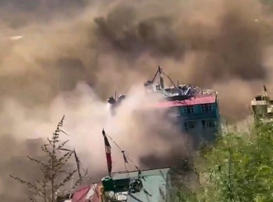 Flash floods wreak havoc in Nepal! Houses, bridges, and vehicles washed away in Rasuwa's Timure-Syabrubesi; 7 bodies recovered. 14 helicopters engaged in rescue operations.
