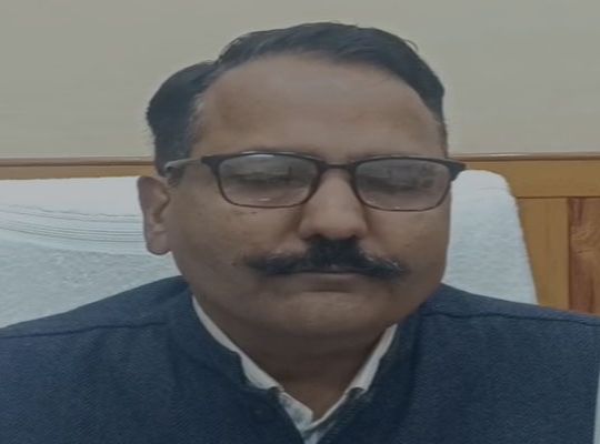 Administration on alert regarding rainfall in Nainital; flood outposts active in the plains; two dozen rural roads closed; DM Lalit Mohan Rayal states the administration is on round-the-clock alert.