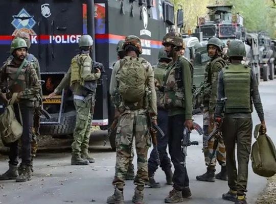 Jammu & Kashmir: Major operation by security forces in Budgam; one terrorist killed in an encounter, another trapped in the cordon.