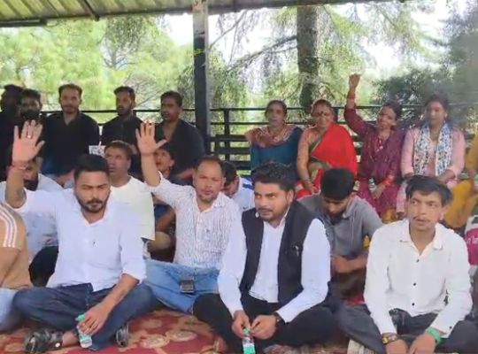  Nainital: Villagers protest over the dilapidated state of basic amenities in the MLA's home constituency; threaten to boycott the election with the slogan "No road, no vote."