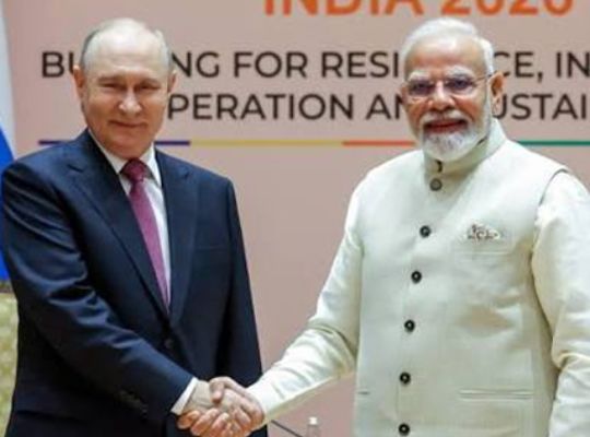 Big Breaking: Modi and Putin hold a 45-minute meeting ahead of the BRICS summit! A Russian edition of the &lsquo;Thirukkural&rsquo; was presented, and both leaders set out in the same car to visit an exhibition.