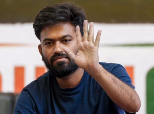 Politics heats up over SIR: 'Cockroach Janata Party' puts forward three major demands, including the resignation of Gyanesh Kumar; warns of agitation if no action is taken within 48 hours.