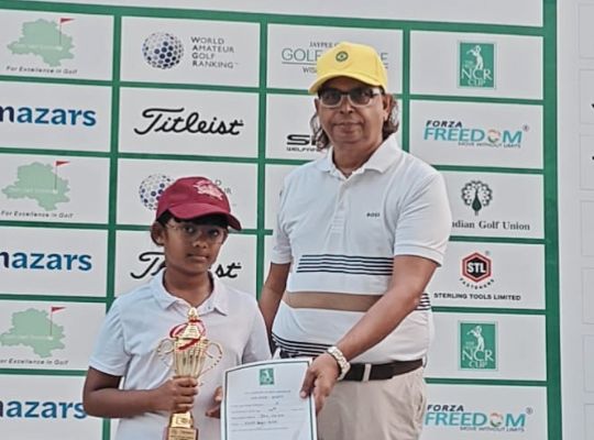 Nainital's Hrithika shines in golf, winning bronze at the national championships! Demonstrating patience and athleticism, she achieved a podium finish.