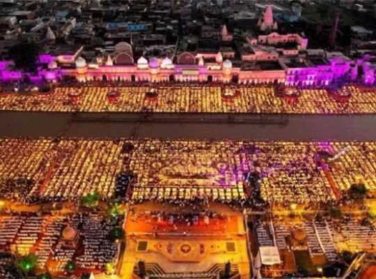 The city of Ram will be illuminated by a record 30 lakh earthen lamps! Preparations for the 10th Deepotsav in Ayodhya are in full swing; a grand drone show and the Maha Aarti will also be special highlights.
