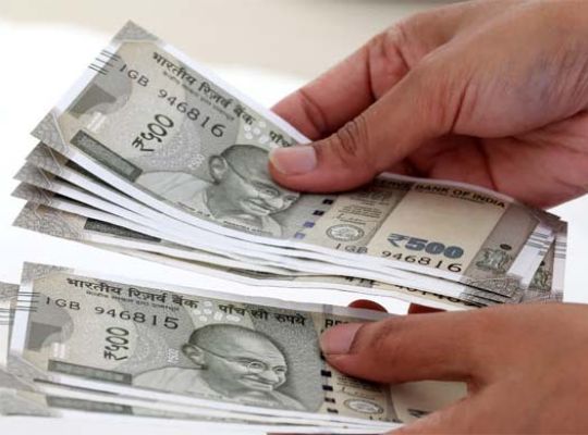 Uttarakhand: Corruption allegations against the police! Female ASI Sonia arrested while accepting a bribe of ₹10,000.