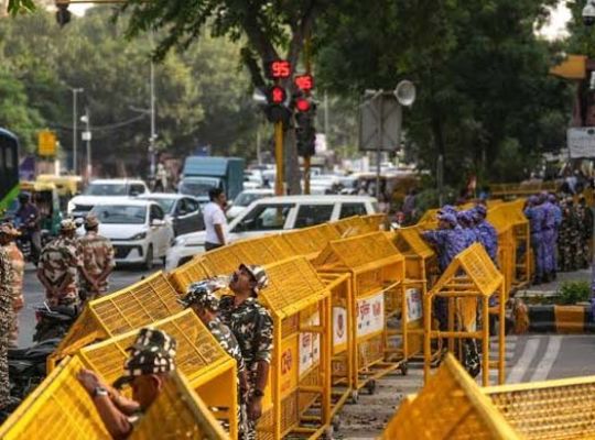 Uproar over CJP protest in Delhi! Police crack down by registering over 20 FIRs; CJP leaders to address the media at 2 PM following their release.