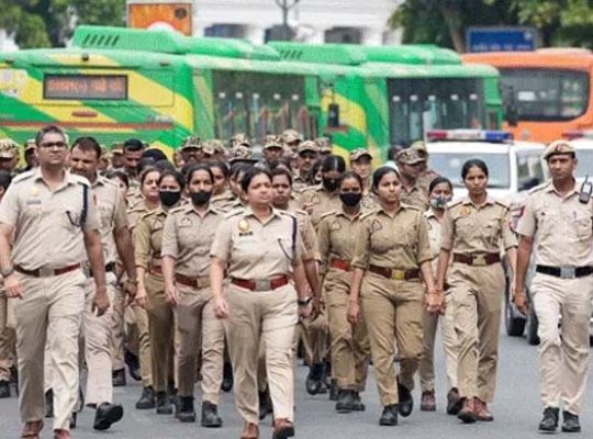Big Breaking: CJP's protest in Delhi causes a stir for the second consecutive day! Police have detained over 100 protesters.