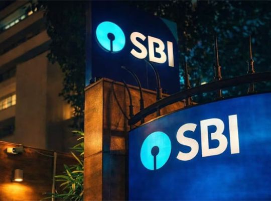 Big Breaking: Data of customers of the country's largest bank, SBI, is at risk! Personal information of 3,897 customers has been found on the dark web; the bank is on alert following claims made by a hacker group.